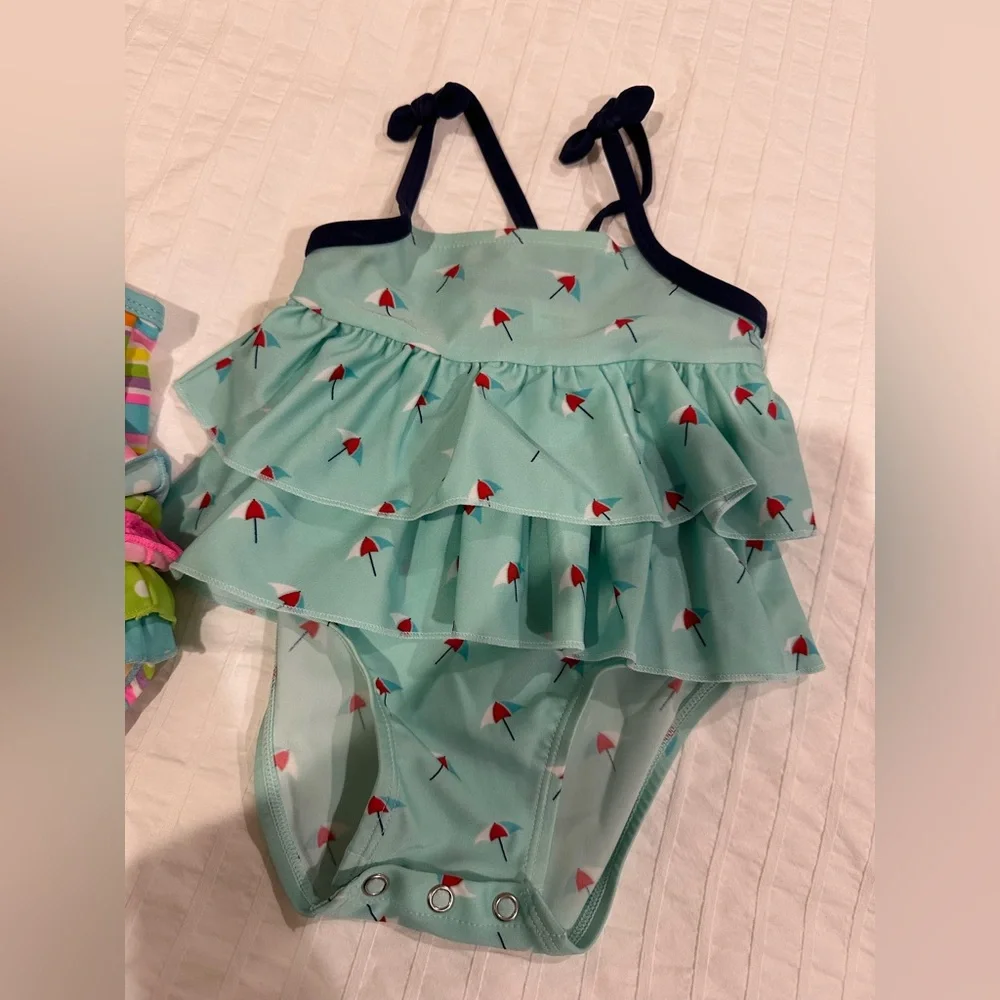 Bundle of Two swimsuits size 6/9 months